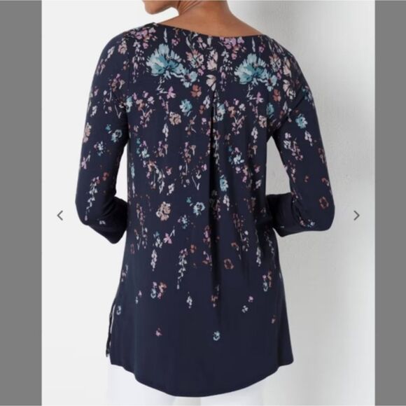 J. Jill Wearever Floral Print Split V-Neck Tunic Top Size Medium, Travel - Picture 2 of 11